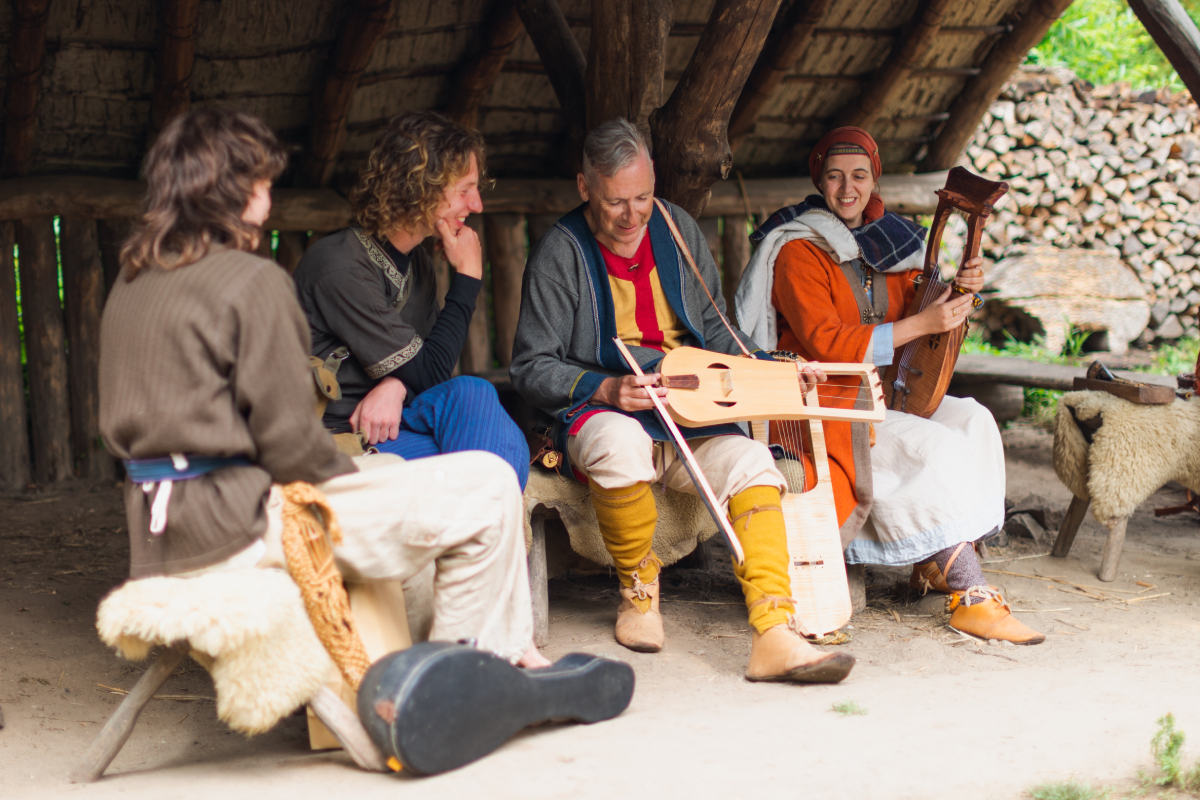 The Eindhoven Viking Festival's 2024 edition, scheduled for May 18-20, will feature a cohesive storyline highlighting the conflict between two feuding Viking families.