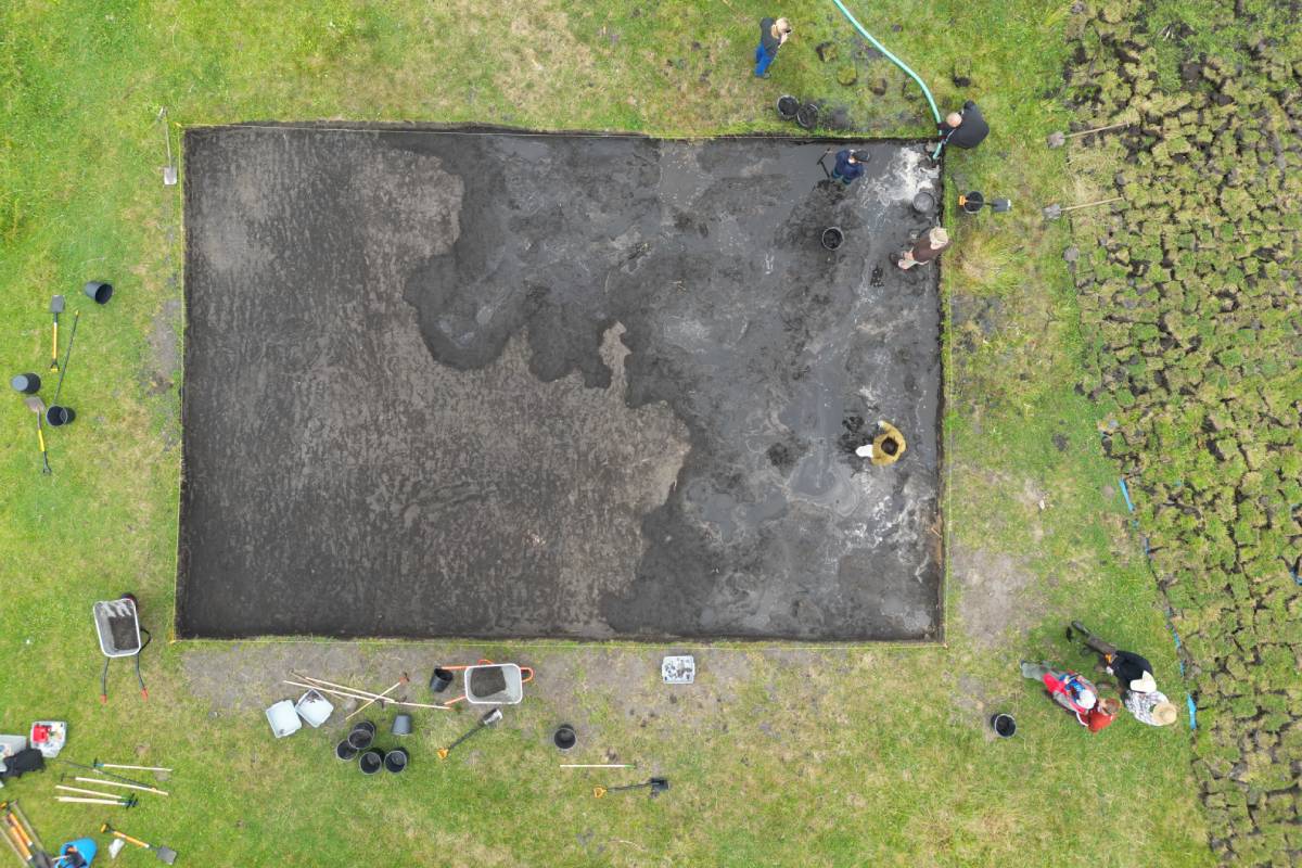 A three-year project by the Polish Academy of Sciences and Aarhus University is investigating Silver Hill on Wolin to test whether a Viking Age harbor once stood there.